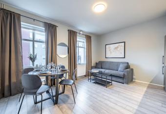Downtown Reykjavik Luxury Apartments allows 18 year olds to book a room