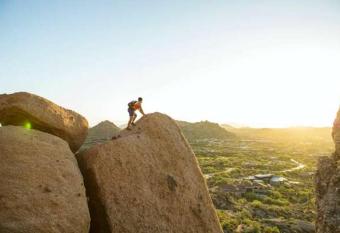 Lovely Condo in the Heart of Old Town Scottsdale! has Balcony rooms