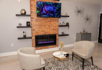 3 Bedroom home in NW Philadelphia allows 18 year olds to book a room