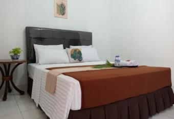 New Hotel Kayu Manis allows 18 year olds to book a room