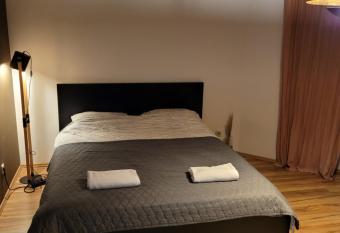 Apartament Elisse allows 18 year olds to book a room