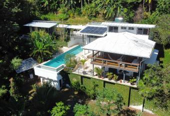 Jungle Villa copa de   rbol, oceanview, infinity has Balcony rooms