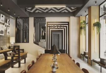 Petit Palace Chueca allows 18 year olds to book a room