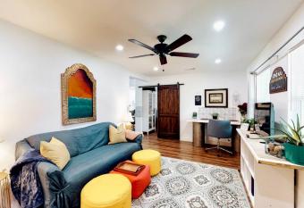 Close 2 Globe Life, Dickies, Billy Bobs - Allergy Friendly allows 18 year olds to book a room