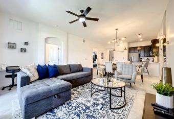 Brand New 2Br condo-20min Disney-Self Check-In-Game Room has Balcony rooms