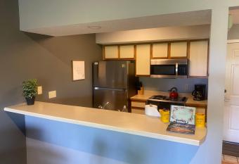 B 43-9 3rd Night Free in Sept Oct 2BD 2BA Close to Strip and Attractions & SDC allows 18 year olds to book a room