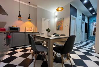 Apartament przy Ratuszu has Balcony rooms