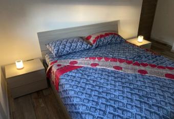 La 28   Quercia allows 18 year olds to book a room