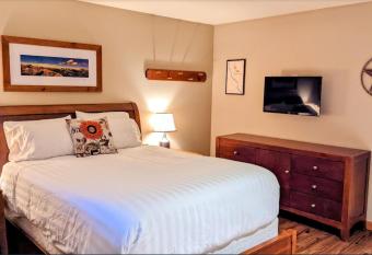 Driftin' Cabanas has Balcony rooms