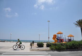 Hotel Castilla Alicante has Balcony rooms