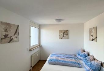 Studio im Herzen von Dornbirn mit gratis Parkplatz allows 18 year olds to book a room