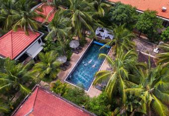 Apsara Greenland Boutique Villa & Resort has Balcony rooms