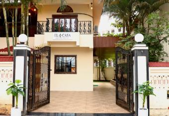 El Casa near Imagicaa has Balcony rooms