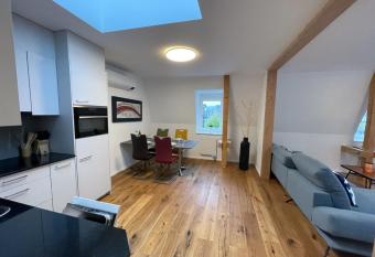 SCHNYDER S HOME allows 18 year olds to book a room