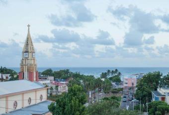 Bungalow Tafial vue sur mer allows 18 year olds to book a room