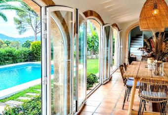 Lovely Holiday Home Javea 4 bedr 7 pers has Balcony rooms