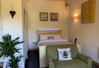 1 bed barn farm stay has Balcony rooms