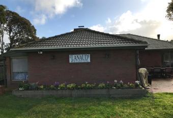 Lanaud Farm Stay allows 18 year olds to book a room
