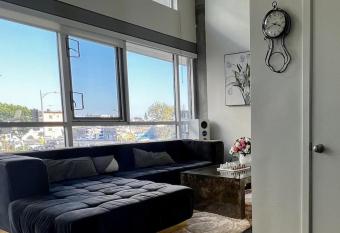 Luxury Sky-Rise has Balcony rooms