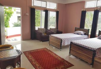 Gogona Homestay has Balcony rooms