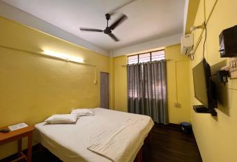 Comfort Stay Residency allows 18 year olds to book a room