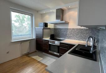 Komfortowe mieszkanie dla 4 os  b has Balcony rooms