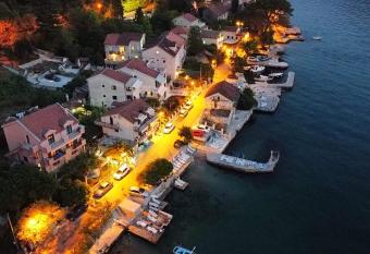 Montenegro Apartmant s allows 18 year olds to book a room