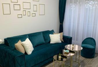 Apartman Diamond has Balcony rooms