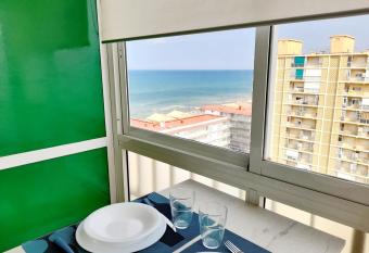 APARTAMENTO VISTAS AL MAR, 11 Planta, 50M PLAYA!! has Balcony rooms