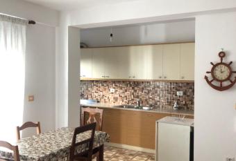 Guest House, Apartament me qera ditore, Pogradec has Balcony rooms