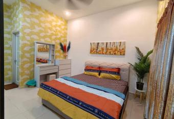 Rumah Indah by Impian Homestay KLIA allows 18 year olds to book a room