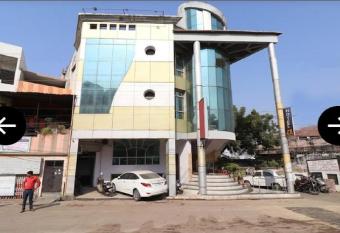 Hotel P.R.Palace By WB Inn allows 18 year olds to book a room