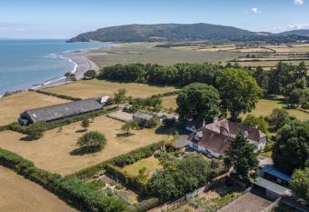 Coach House View, Porlock Weir has Balcony rooms