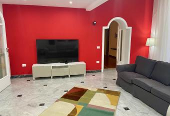 Noruena Luxury Apartment has rooms with a private hot tub