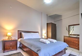                                                           allows 18 year olds to book a room