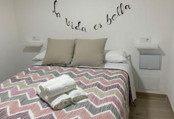 La Vida es Bella allows 18 year olds to book a room