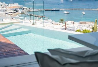 Villa Nima allows 18 year olds to book a room