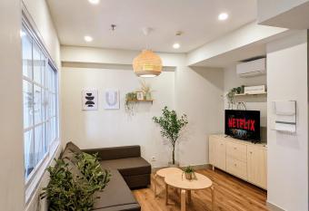 Cottonwood Stay @Sudirman Suites Bandung (4-pax) has Balcony rooms