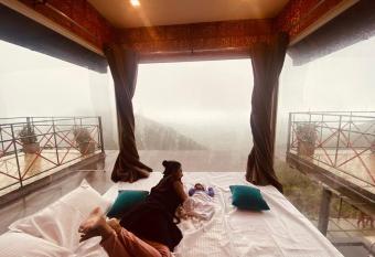 Vayalada View Point resort has Balcony rooms