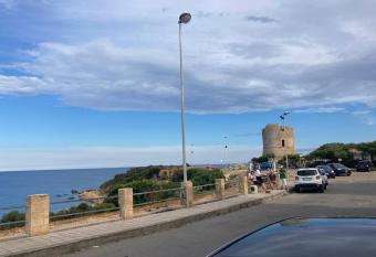 Appartamento smart con splendido mare sotto casa has Balcony rooms