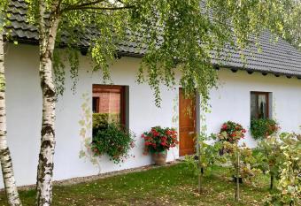 Winnica De Sas has Balcony rooms