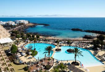Grand Teguise Playa has Balcony rooms