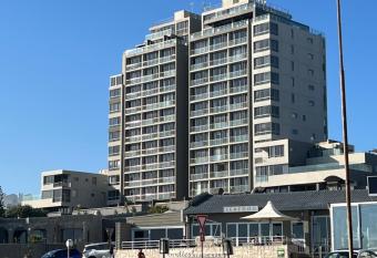 Infinity Apartment LG2 allows 18 year olds to book a room