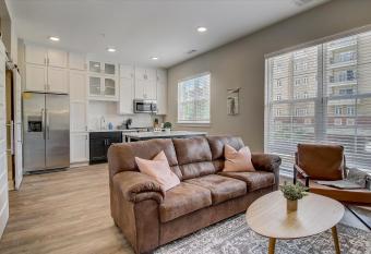 FRONTDESK 500 West Trade Apts Fourth Ward Charlotte allows 18 year olds to book a room