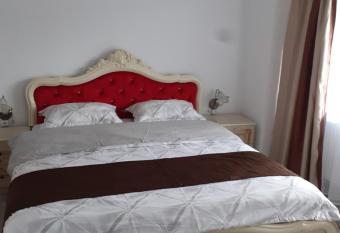 Apartament situat in centrul ora  ului Resita has Balcony rooms