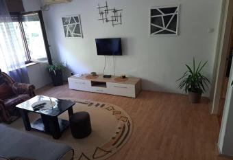 Apartman Sendi allows 18 year olds to book a room