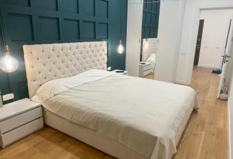 Appartament in N. Tigranyan str. allows 18 year olds to book a room