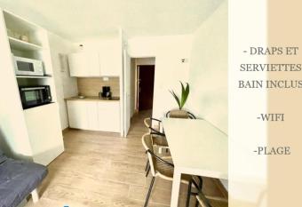 Joli studio cosy de 31 M2 Bord de mer Acc  s PMR 4Personnes has Balcony rooms