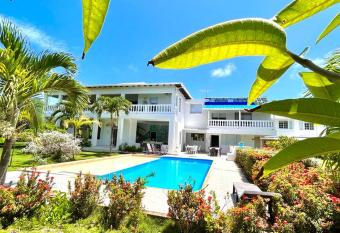 HOTEL TROPICAL GARDEN has Balcony rooms