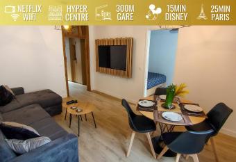 Le Moulin Dort     Hyper Centre     Wifi     Disneyland allows 18 year olds to book a room